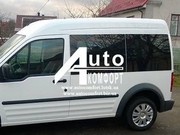 Передний салон,  левое окно, длинная база Ford Transit Tourneo Connect