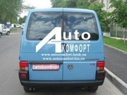 Заднее стекло (распашонка правая) без э.o. на авто  VW Transporter T-4